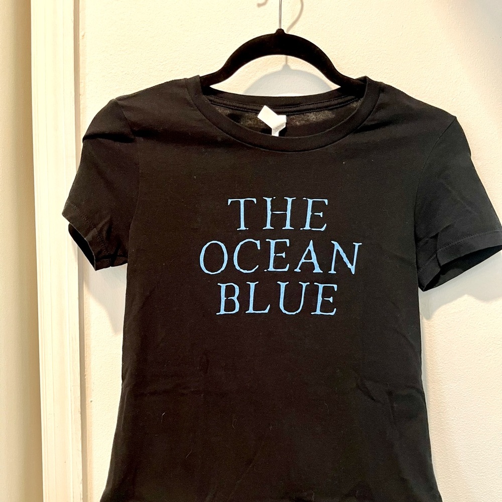 The Ocean Blue Concert Tshirt - Women’s XS